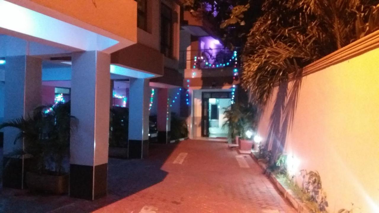 Ayodya Suites Nyali Nyali Beach Luaran gambar